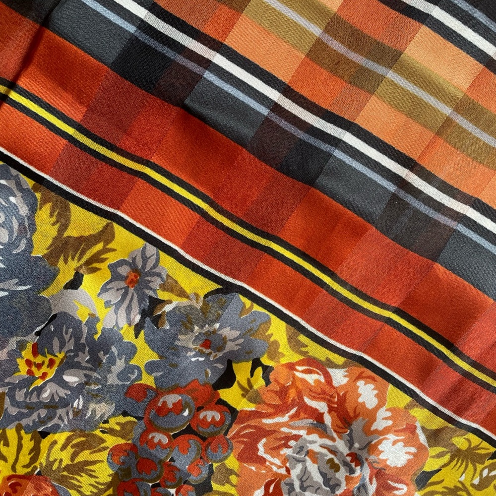 Scarf - Picture 2 of 2